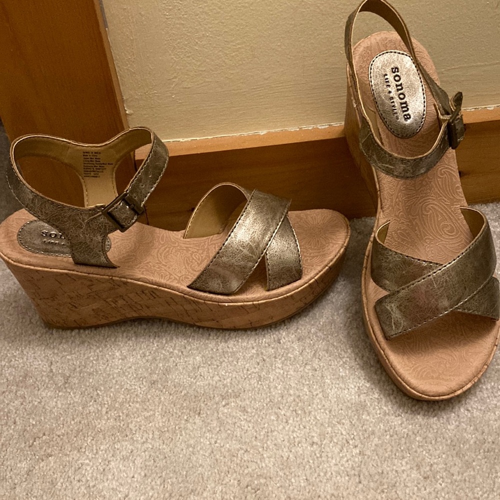Sonoma NWOT cork wedged sandals  sz 8